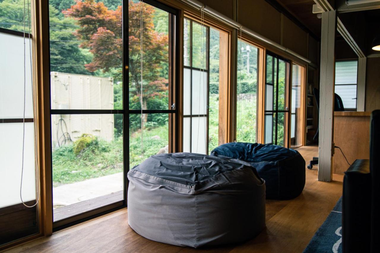 山の中の一棟貸切宿 五番地 Nambu (Yamanashi) Extérieur photo